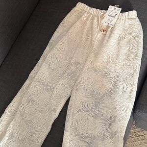 Zara Kids Cream Textured Casual Bottoms